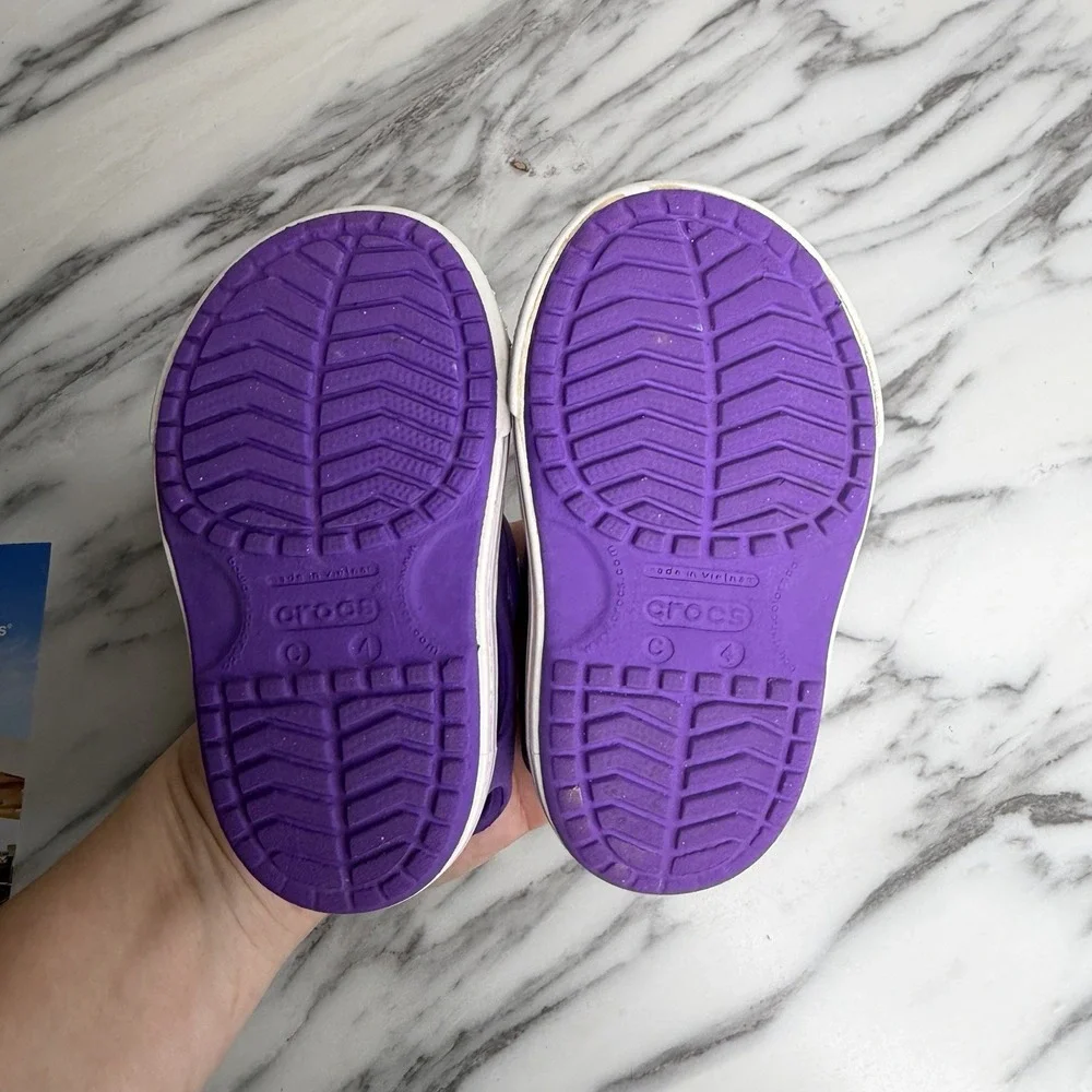 Crocs Crocband II Girls Purple Strappy Relaxed Fit Sandals Toddler Size 4